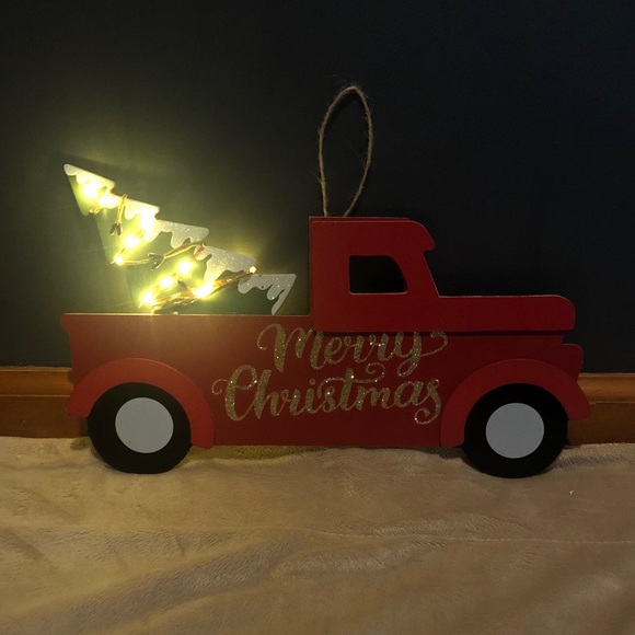 🎄Merry Christmas Truck with lights🎄 - Picture 2 of 6
